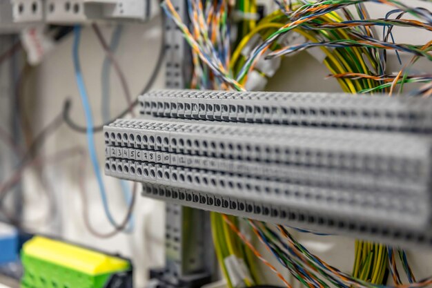 Jak wybrać odpowiedni kabel do instalacji telekomunikacyjnej?